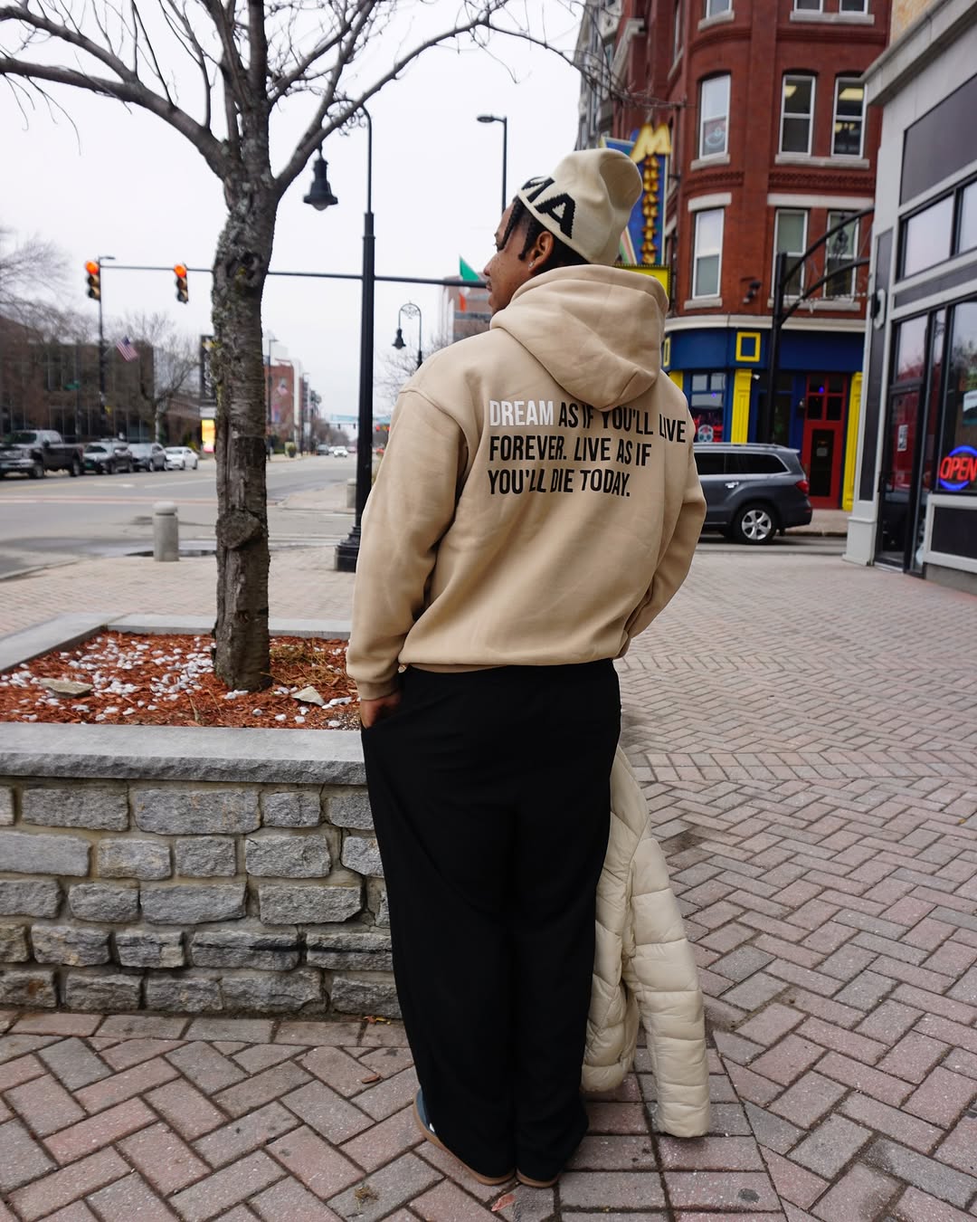 HighDream “Dream Forever” Premium Sand Hoodie – 400gsm Luxury Fleece